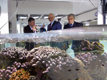 Serge Telle visite le Centre Scientifique de Monaco