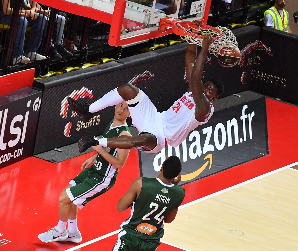 Yakuba Ouattara au Dunk contre NanterreMichael Alesi Dircom