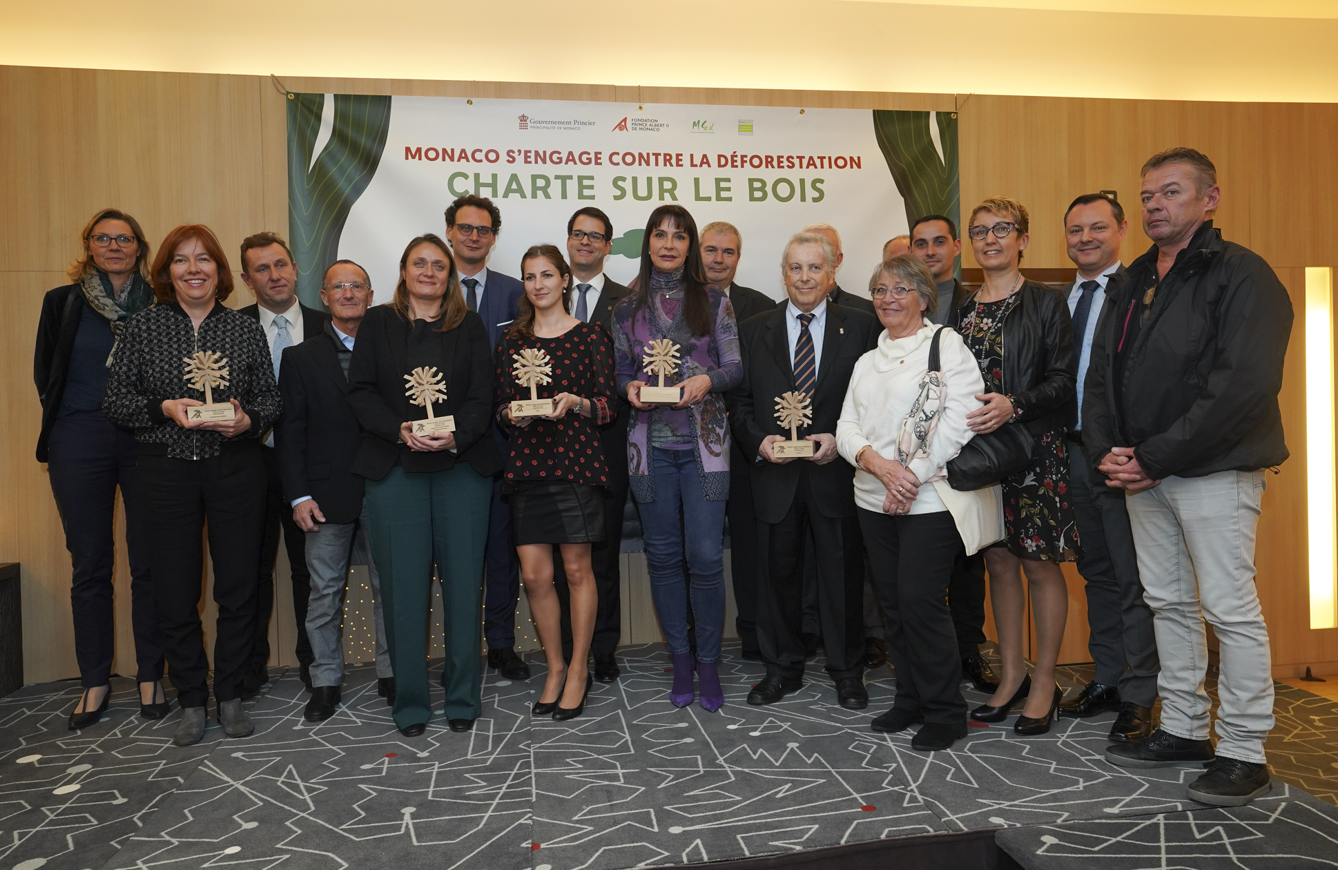Monaco sengage contre la d&eacute;forestation Charte sur lutilisation et la gestion vertueuse du bois Michael Alesi Dircom