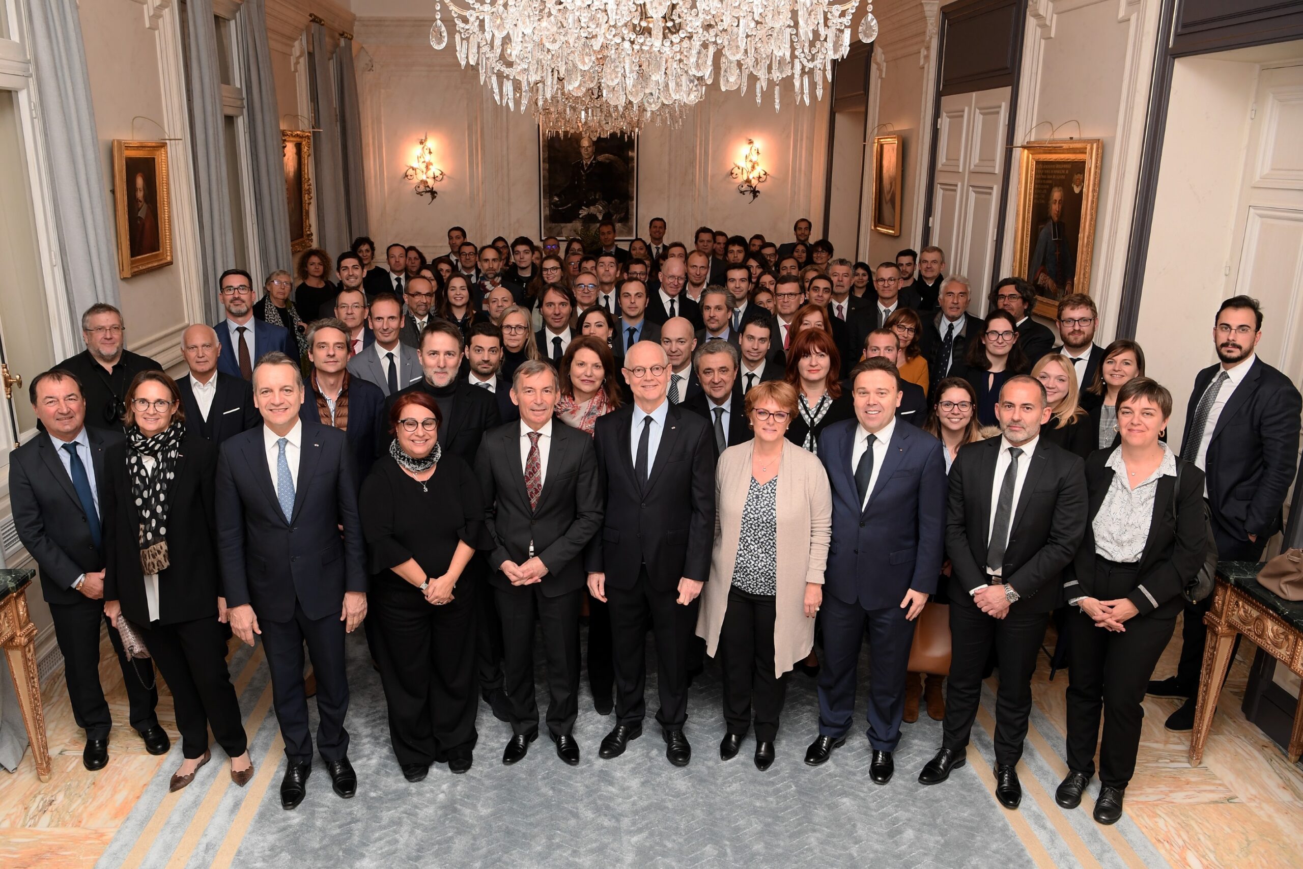 R&eacute;ception &agrave; lH&ocirc;tel du Gouvernement avec les dipl&ocirc;m&eacute;s de la Commission dInsertion 1Manuel Vitali Dircom