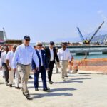 S.A.S. le Prince Souverain sur le chantier du port de Vintimille