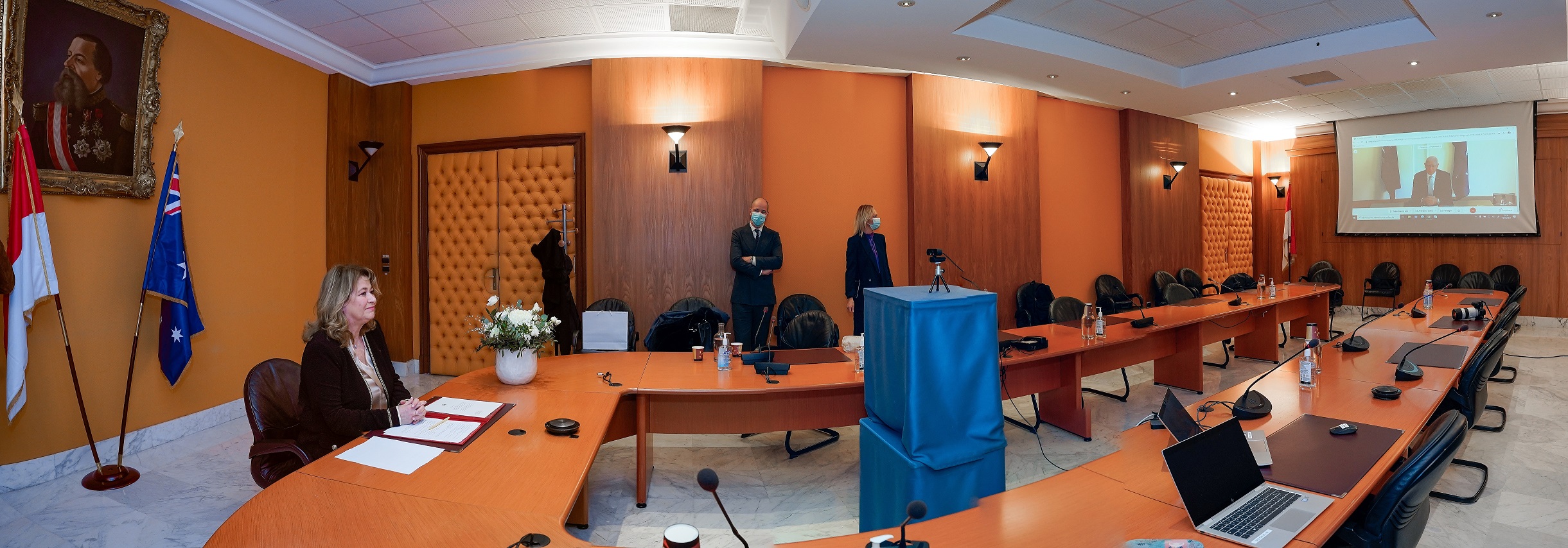 Cérémonie virtuelle Lettres de créance de S.E. Mme MP Boisson Direction de la Communication Michael Alesi