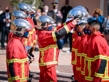 Corps des Sapeurs-pompiers de Monaco – Cérémonie de remise des casques aux nouvelles recrues et de récompenses
